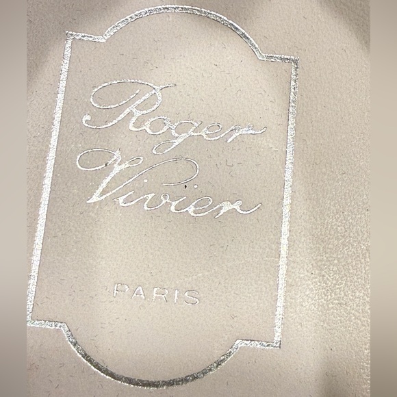 Roger Vivier “Sneaky Viv” Sneakers 39 1/2 Retail $1325 - Picture 6 of 9